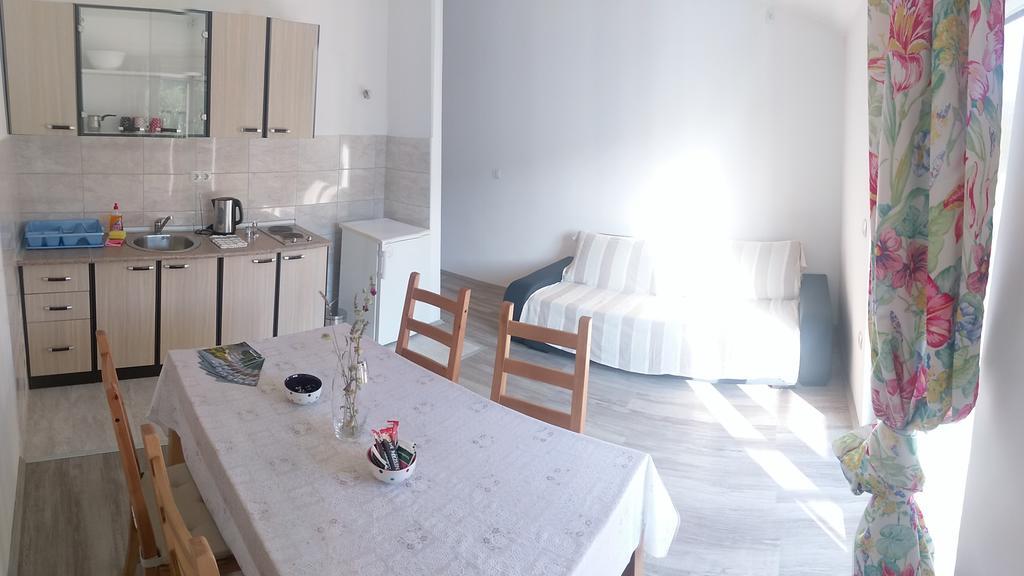 Apartments Sadina Skradin Esterno foto