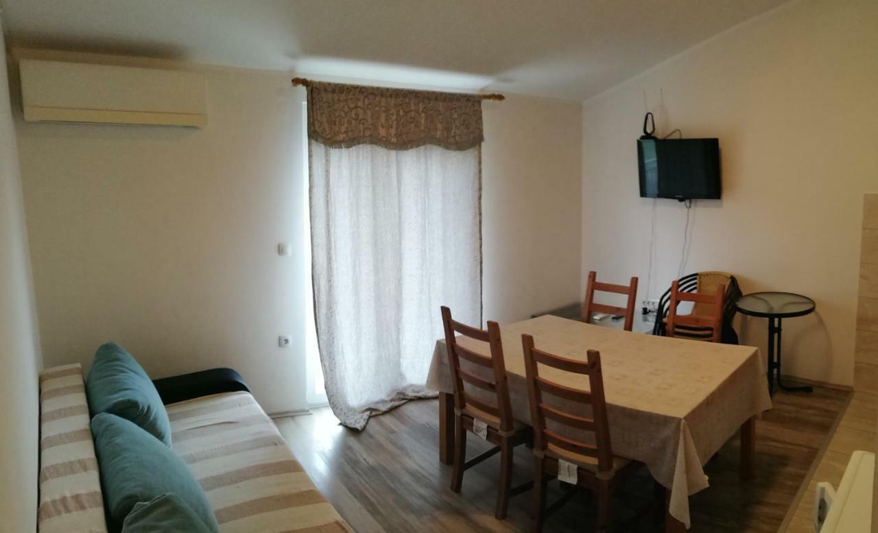 Apartments Sadina Skradin Esterno foto